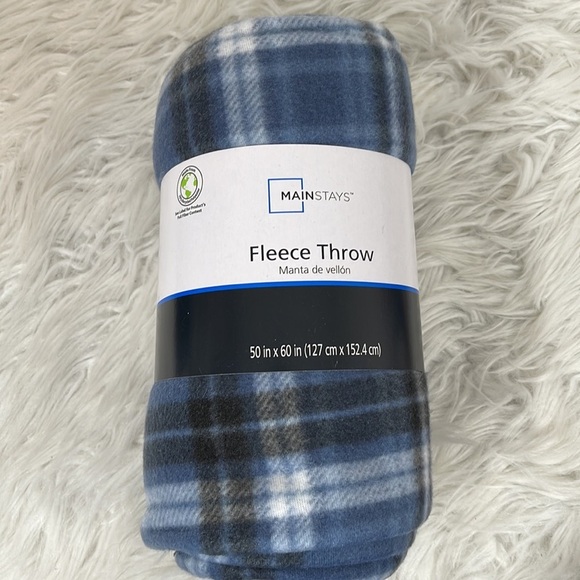 MAINSTAY FLEECE THROW PLAID BLUE BLACK & WHITE BLANKET NEW - Picture 3 of 9